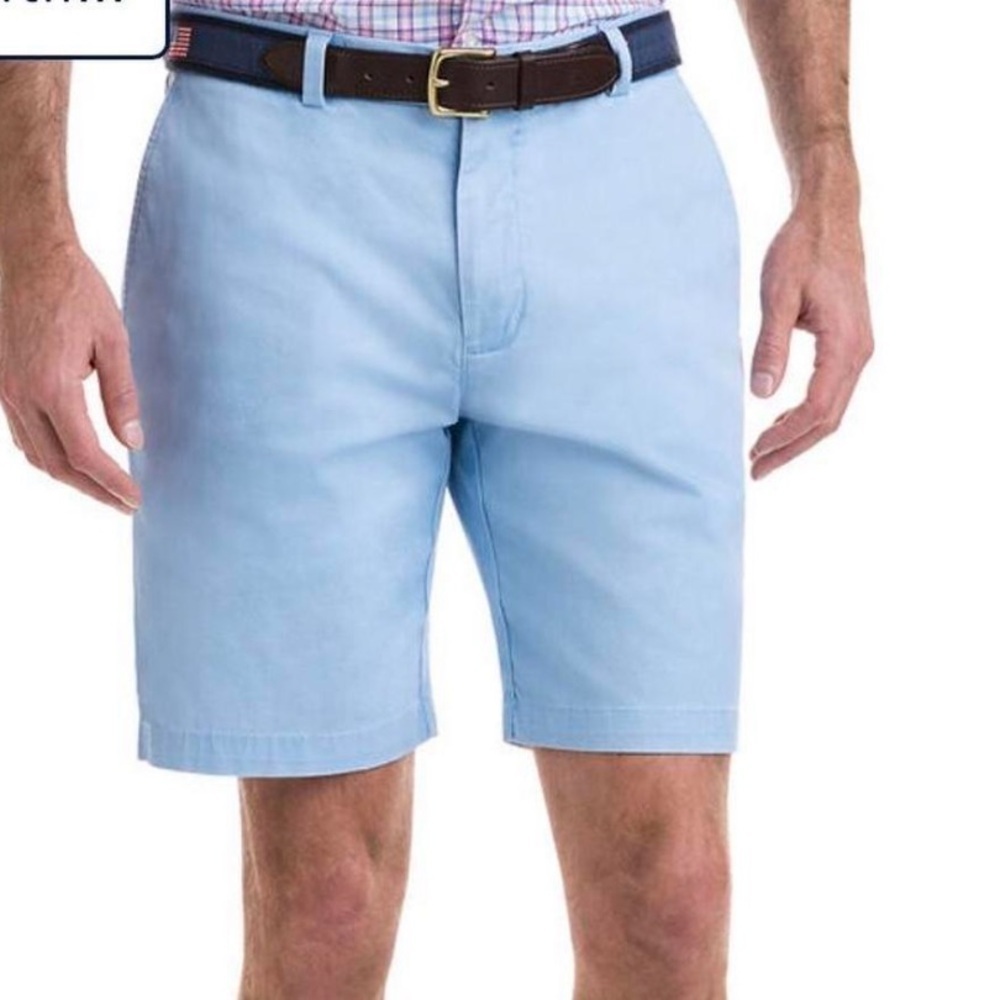 Vineyard Vines Men's Blue breaker shorts- size 32